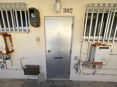 【玄関】 | 上原アパート（金城） | ※写真は302号室の写真になっております　現状優先です