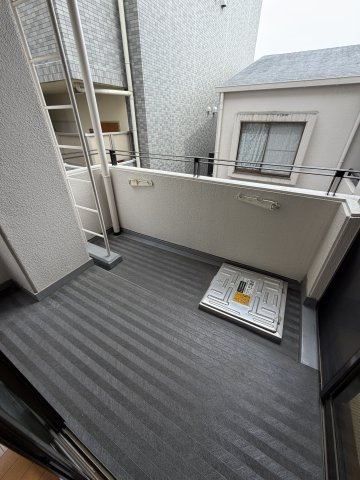シュロス板宿のバルコニー