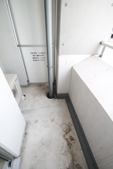 【バルコニー】