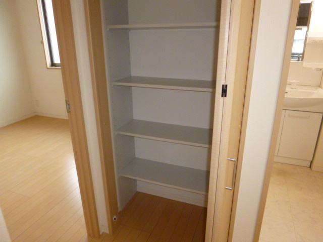 ソル・グレイスＡの収納