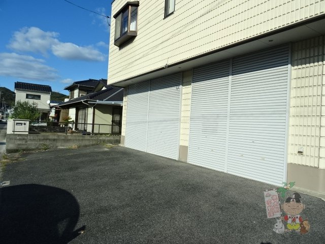 玉野市田井テナントの駐車場