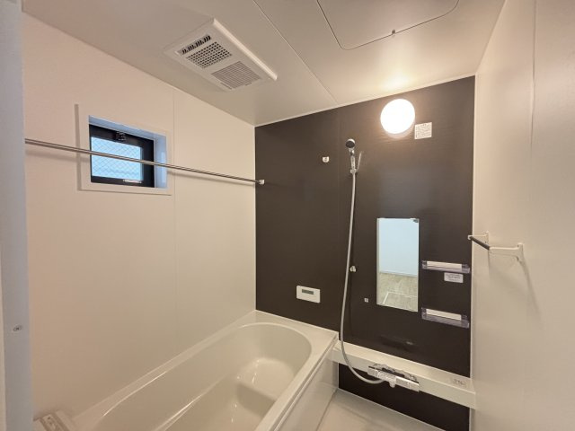 KIS昭和区川名町2期｜名古屋市の戸建ならホームアップのトイレ|【売主施工例】2か所にトイレを完備。混み合う朝や来客時も安心の設計！