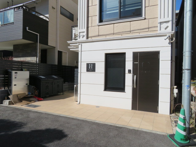 渋谷区代々木２丁目のビル