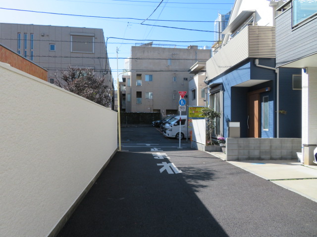 渋谷区代々木２丁目のビル