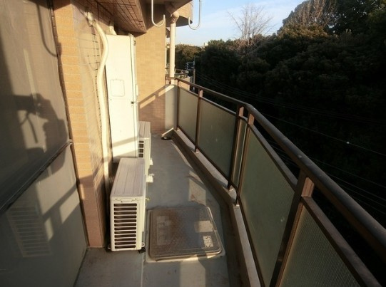 【バルコニー】