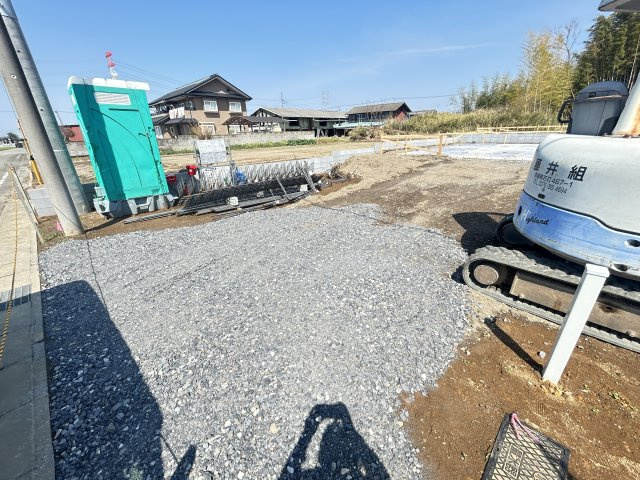 新築　太田市新田上江田町第1　クレイドルガーデン　１号棟の駐車場|現地写真　駐車スペースは並列3台分可能です！
