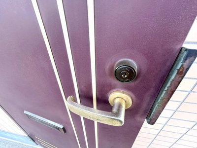 【防犯設備】 | リバティーハイツ星が丘 | 当然のことではありますが、オートロックやセンサーライト、ホームセキュリティーなどの防犯設備があれば、小さいお子様がいるご家庭も安心ですよね！まず物件購入の際は、防犯設備もチェックするようにしましょう。