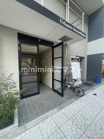 アーバネックス阿波座駅前のエントランス