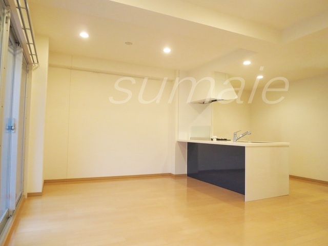 ロイヤルパークスリバーサイドの居間・リビング|開放的なリビングです★