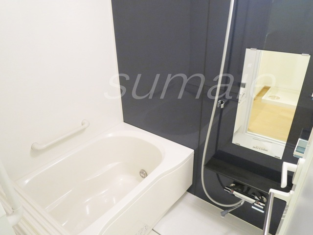 ロイヤルパークスリバーサイドの浴室|追い焚き、浴室乾燥機のお風呂です☆