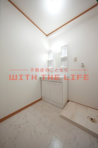 ローズガーデンⅡ【キャンペーン対象物件】の洗面所|コンパクトで使いやすい洗面所