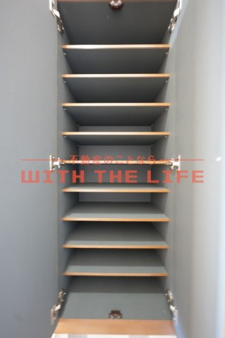 ローズガーデンⅡ【キャンペーン対象物件】の収納|ちょっとした収納スペースも充実しています