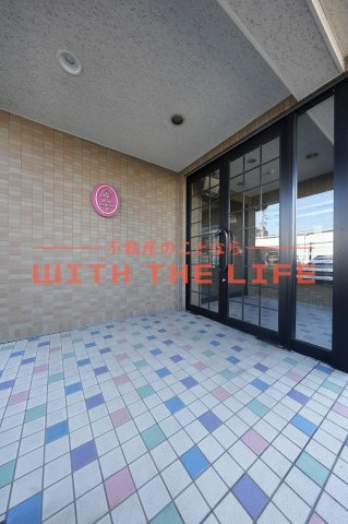 ローズガーデンⅡ【キャンペーン対象物件】のエントランス|落ち着いたエントランスです