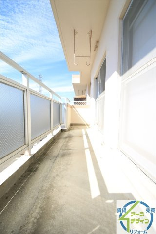 第一コーポ学苑のバルコニー