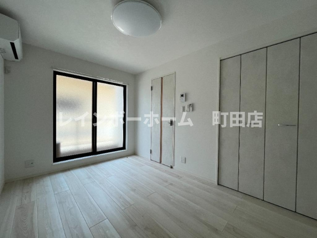 アザーレ・キュリオス百合ヶ丘※初期費用分割後払いサービス利用可能物件の居間・リビング