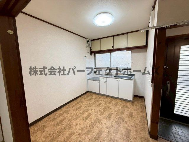松丘町戸建　賃貸のキッチン|ダイニングスペースです
