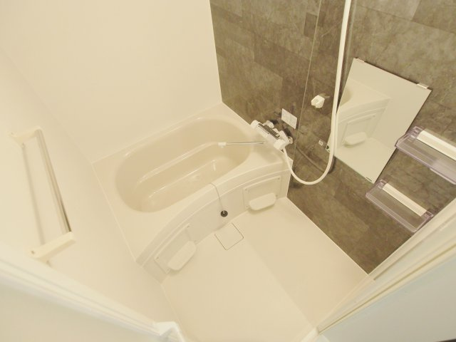 ＭＩＮＩＮＧ２番館の浴室