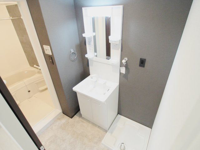 ＭＩＮＩＮＧ２番館の洗面所