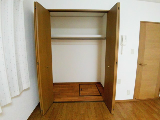 メゾン琵琶町の収納