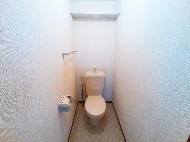 メゾン琵琶町のトイレ