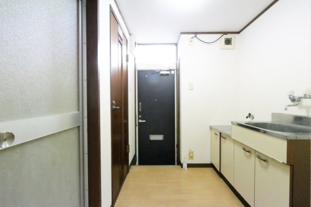 太宰府市朱雀１丁目のアパートのエントランス|別号数タイプ