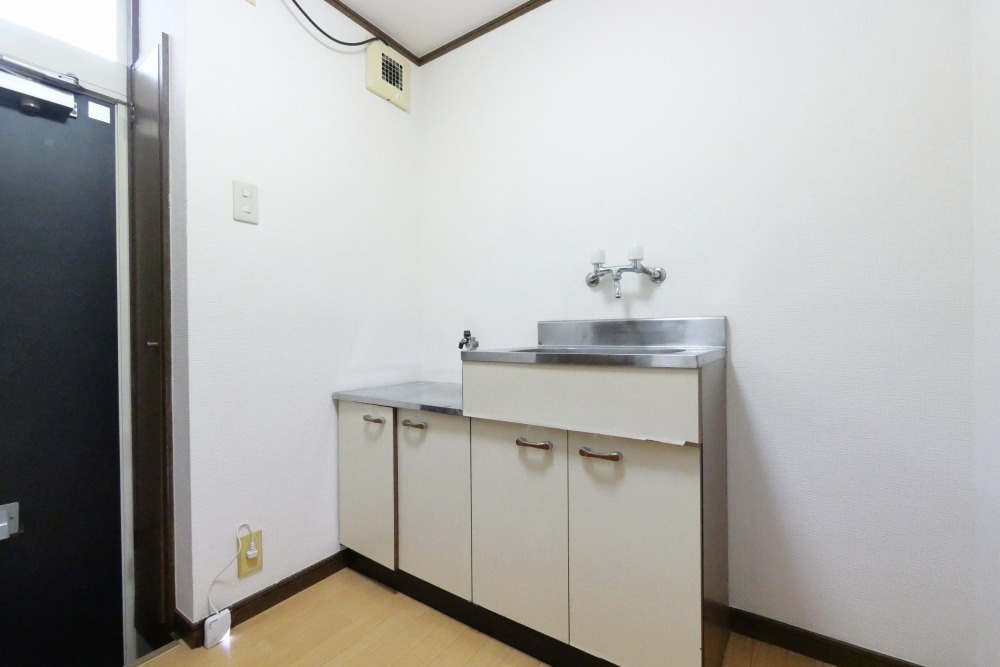 太宰府市朱雀１丁目のアパートのキッチン|別号数タイプ