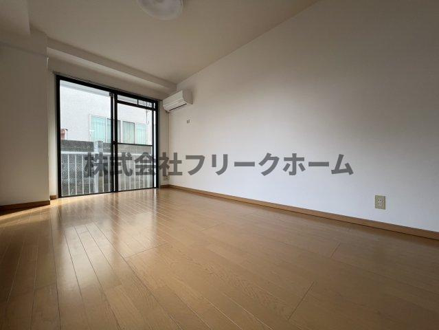 メゾンドール三鷹の居間・リビング