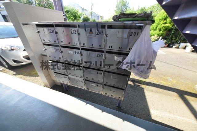 メゾンドール三鷹のロビー