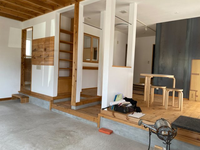 泉馬場店舗の内装