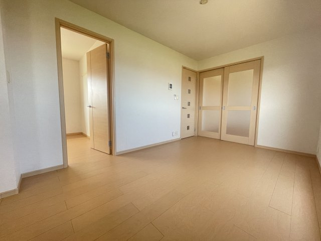 シュティル　鏡　Ｂの内装