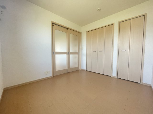 シュティル　鏡　Ｂの内装