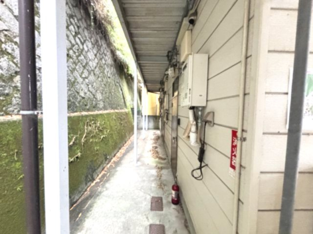 城ノ下ハイツ　Ａ棟のエントランス