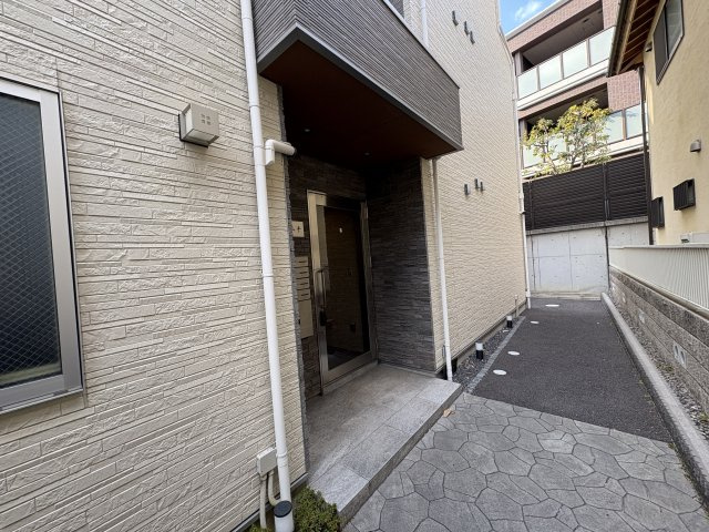 ＡＳＯＳＩＯＮ甲南山手のエントランス