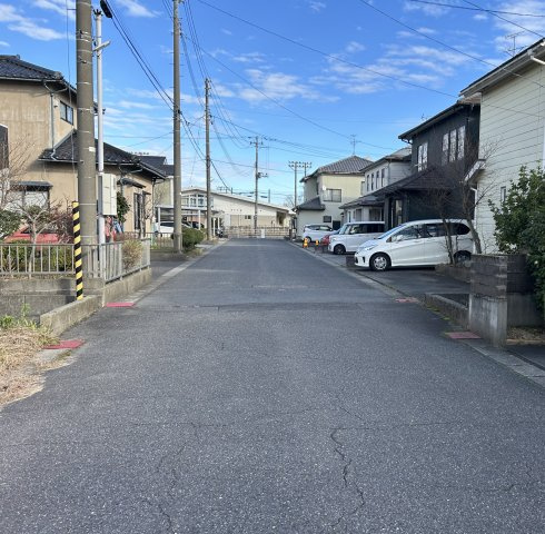 新潟市西蒲区升潟の前面道路含む現地写真
