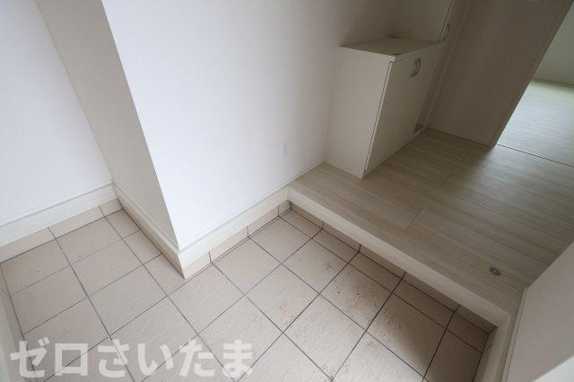 《仲介手数料無料》北区吉野町１丁目390-16新築一戸建てグラファーレの玄関