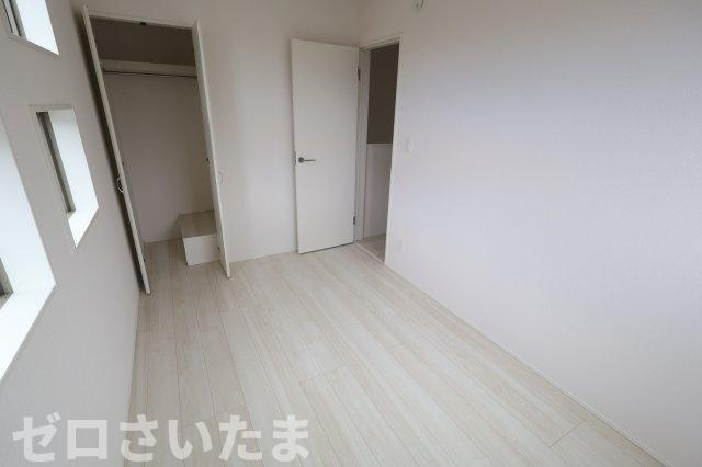 《仲介手数料無料》北区吉野町１丁目390-16新築一戸建てグラファーレの洋室