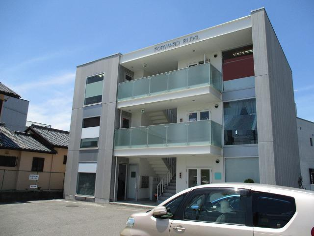 フォワードビル