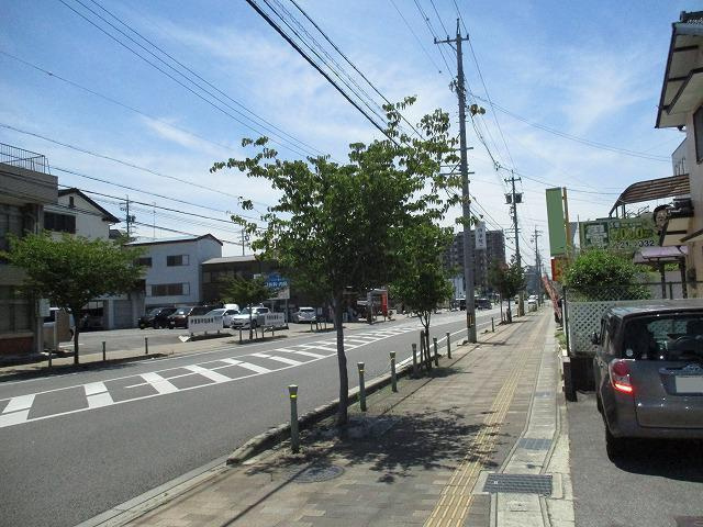 フォワードビルの周辺