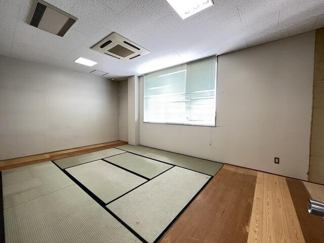ひたちなか市西大島１丁目　倉庫付ビルの和室