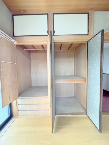 美山町戸建の収納