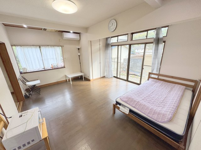 美山町戸建の内装