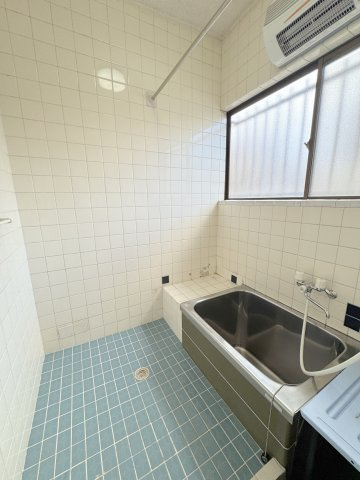 美山町戸建の浴室