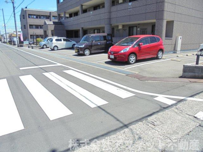 【駐車場】 | 愛瑠