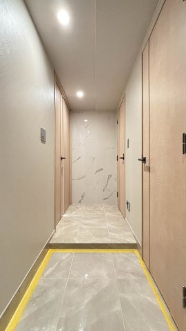 パークタワー西新宿の玄関