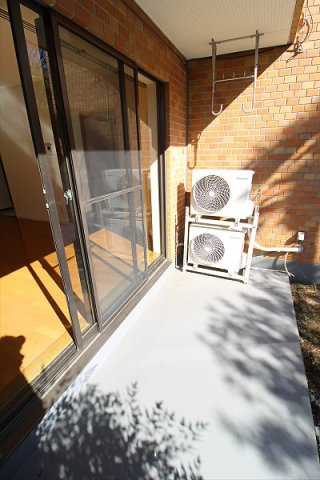 【バルコニー】