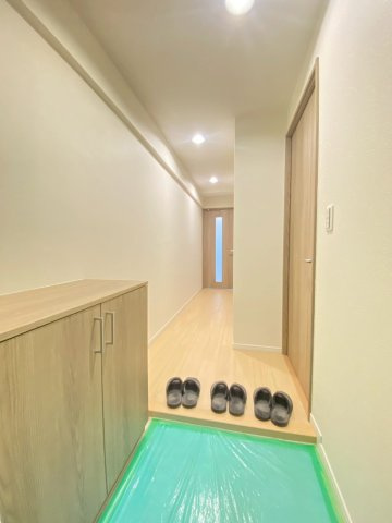 コスモ堀川寺之内の玄関|現地（2026年1月末）撮影