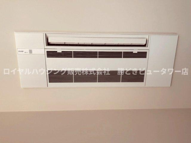 ビルトインエアコン完備です