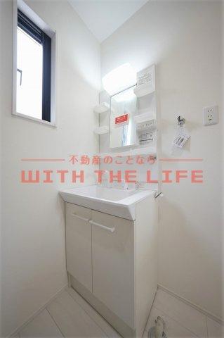 ジラソーレＫ【キャッシュバック対象物件】の独立洗面台|独立洗面化粧台が付いています