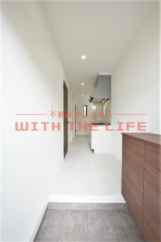 ジラソーレＫ【キャッシュバック対象物件】の玄関|シンプルで使いやすい玄関です