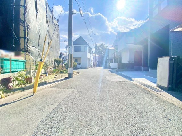 中野北１丁目の前面道路含む現地写真|ご自宅から現地まで、当社スタッフがお車にて「送り迎え」も可能です！お気軽にお問い合わせください！